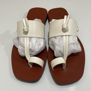⭐️Zimmermann White/Off White Leather Sandals—BEAUTIFUL!!  New WO Box—Size 39